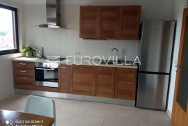 Istra, Rovinj, najam stana s jednom spavaćom sobom NKP 58,25m2 na 3. katu stambene zgrade, Rovinj, Appartment