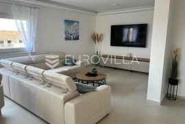 Zadar, Privlaka, luksuzno opremljen penthouse NKP 142 m2 s pogledom na more, Privlaka, شقة