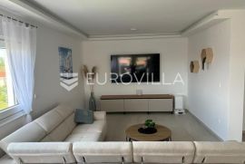 Zadar, Privlaka, luksuzno opremljen penthouse NKP 142 m2 s pogledom na more, Privlaka, Wohnung