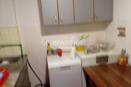 Novi Beograd, Pariske komune, 2.0,57m2, I,cg,lođa, uknjižen ID#1712, Novi Beograd, Apartamento