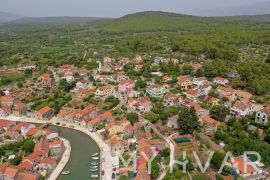 Građevinsko zemljište u Vrboskoj #5, Jelsa, Terrain