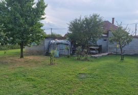 Kuća prodaja Vrbovec 90 m2 na 1062 m2 zemljišta - CENTAR, Vrbovec, Famiglia