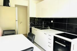 Harmonija stila i udobnosti na izuzetnoj lokaciji!, Peščenica - Žitnjak, Appartement