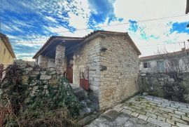 TRADICIONALNA ISTARSKA KUĆA U SRCU ISTRE, Pazin, Haus