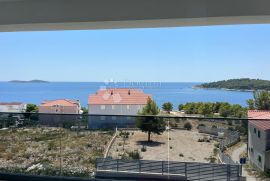 ROGOZNICA- PENTHOUSE U NOVOGRADNJI 130M OD MORA, Rogoznica, Διαμέρισμα