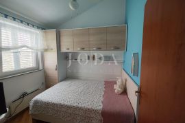 Krk, Uvala Soline, stan 100 m od plaže!, Dobrinj, Appartement