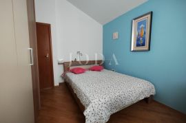 Krk, Uvala Soline, stan 100 m od plaže!, Dobrinj, Appartement