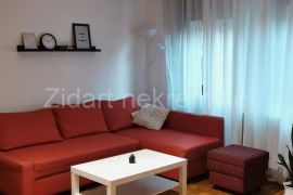 Čukarica-Čukarička padina-Renoviran i opremljen stan, Čukarica, Appartment