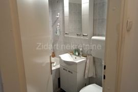 Zemun, Gornji grad 49+6m2, renoviran, Zemun, Appartment