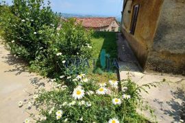 Matulji, Rukavac, samostojeća kuća s okućnicom i garažom, Matulji, Maison