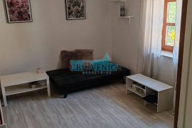 Duga Resa, stan na prvom katu, Duga Resa, Apartamento