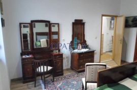 Opatija - blizina centra, 2 stana 65 i 31 m2, Opatija, Stan