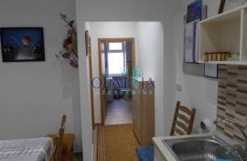 Opatija - blizina centra, 2 stana 65 i 31 m2, Opatija, Daire