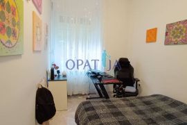 Rijeka Belveder,  prekrasan 3 sobni stan s pogledom na vrt, Rijeka, Appartment