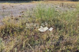 Istra, Kanfanar, Centar, građevinsko zemljište 3020m2, panorarmski pogled na more  #prodaja, Kanfanar, أرض