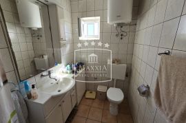 Zaton - kuća 3 apartmana 227m2 blizina mora!! Lokacija!! 395000€, Nin, House