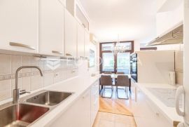 Zagreb, Savica, dvosoban stan NKP 60m2 s loggiom, Zagreb, Stan