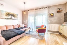 Zagreb, Malešnica, lijepi trosoban stan, 57 m2 NKP, Zagreb, Apartamento