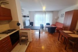 PRODAJA, STAN, PULA, 79 M2,, Pula, Apartamento