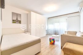 Zagreb, Sopot, funkcionalan trosoban stan, Zagreb, Apartamento