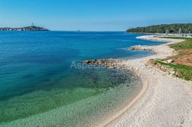 Novogradnja, Penthouse s pogledom na more, komforan stan s 5 soba, nadomak Rovinja, Rovinj, Stan