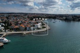 Zadar - kuća 188m2 za obnovu odlična lokacija! 590000€, Zadar, Famiglia