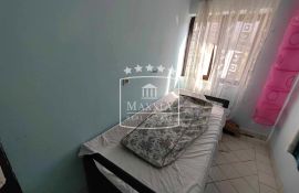 Seline - prostrana kuća cca 100m od plaže pogled! 249000€, Starigrad, Casa