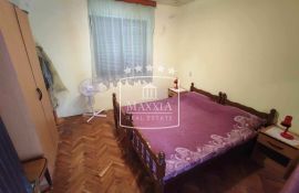 Starigrad - kuća prizemnica cca 200m od mora! 155000€, Starigrad, Дом