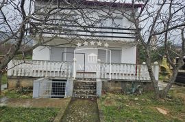 Gornji Karin - kuća katnica veliki vrt cca 350m od mora! 172000€, Obrovac, Σπίτι