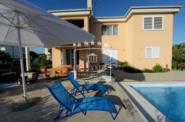 Petrčane - luksuzna villa 340m2 blizina i pogled na more! 790000€, Zadar - Okolica, Famiglia