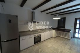 Izdajemo kuću na Lekinom brdu ID#77755, Voždovac, House