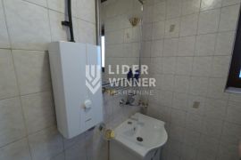 Izdajemo kuću na Lekinom brdu ID#77755, Voždovac, House