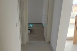 VODICE, novo, 400 m od mora, krovna terasa, 3 spavaće sobe, Vodice, Apartamento