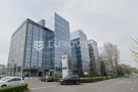 Zagreb, Radnička, poslovni prostor 440 m2 na 7. katu poslovne zgrade, Zagreb, Propiedad comercial