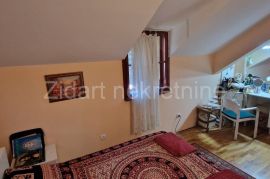 Zemun, Šilerova, 109m2, plus dvorište, uknjiženo, Zemun, Appartement