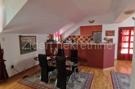 Zemun, Šilerova, 109m2, plus dvorište, uknjiženo, Zemun, Appartment