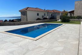 GRAD KRK - Luksuzna vila s bazenom i pogledom na more, Krk, Maison