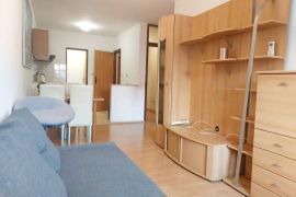 Iznajmljuje se stan 43 m2 Kamenarka, u ulici Sv. Roka., Novi Zagreb - Istok, Appartamento