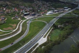 Poslovna zgrada i zemljište  - Vogošća, Krivoglavci, Vogošća, Εμπορικά ακίνητα
