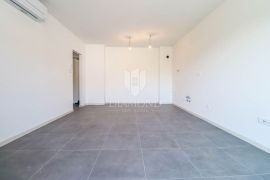 Pula, novi moderni stan na traženoj lokaciji!, Appartamento