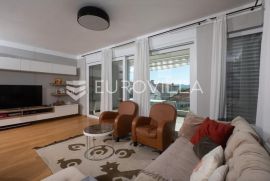 Zadar, Borik, luksuzan penthouse NKP 137,26 m2 s terasama na TOP lokaciji!, Zadar, Stan