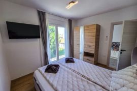 Nova dvojna kuća sa jacuzzijem, Pula, Istra, Pula, Casa