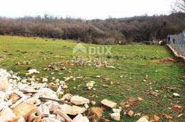 ISTRA, VIŠNJAN - Građevinsko zemljište zadnje u građevinskom području mirnog naselja, Višnjan, Land