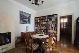 OPATIJA GOSPODSKI STAN 185m2, STROGI CENTAR, 80m DO MORA !, Opatija, Apartamento