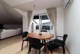 Rovinj, okolica, vrhunski stanovi na traženoj lokaciji, Rovinj, Apartamento