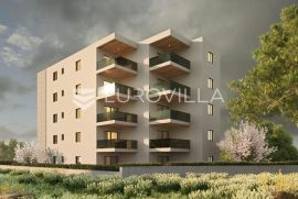 Seget Donji, lijep stan u prizemlju s terasom- S1, Seget, Appartment