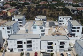 PRODAJA apartman Grebaštica 121,80 m2, 200 m od mora, 2 parkinga, Šibenik - Okolica, شقة