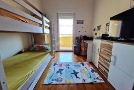 RIJEKA, ZAMET - uređen dvosoban stan s dva balkona, Rijeka, Appartamento