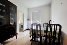 Bulevard, 2-soban stan s balkonom, Rijeka, Appartement