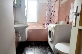 Bulevard, 2-soban stan s balkonom, Rijeka, Appartement